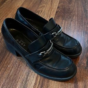 Vintage 90s platform loafers